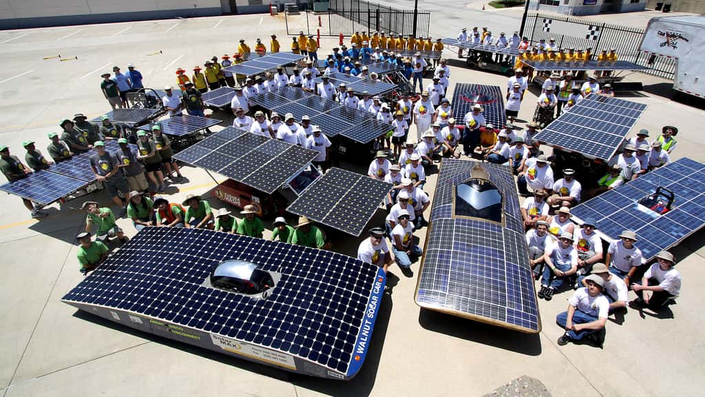 Le Solar Car Challenge, une course de voitures solaires