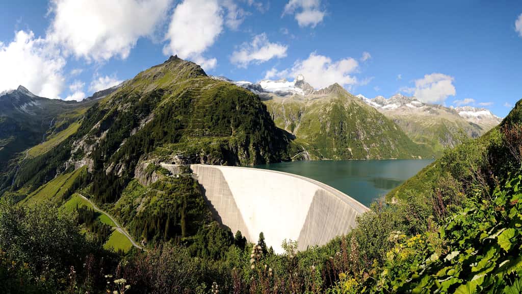 Le barrage de Zillergründl, en Autriche, et son énorme réservoir