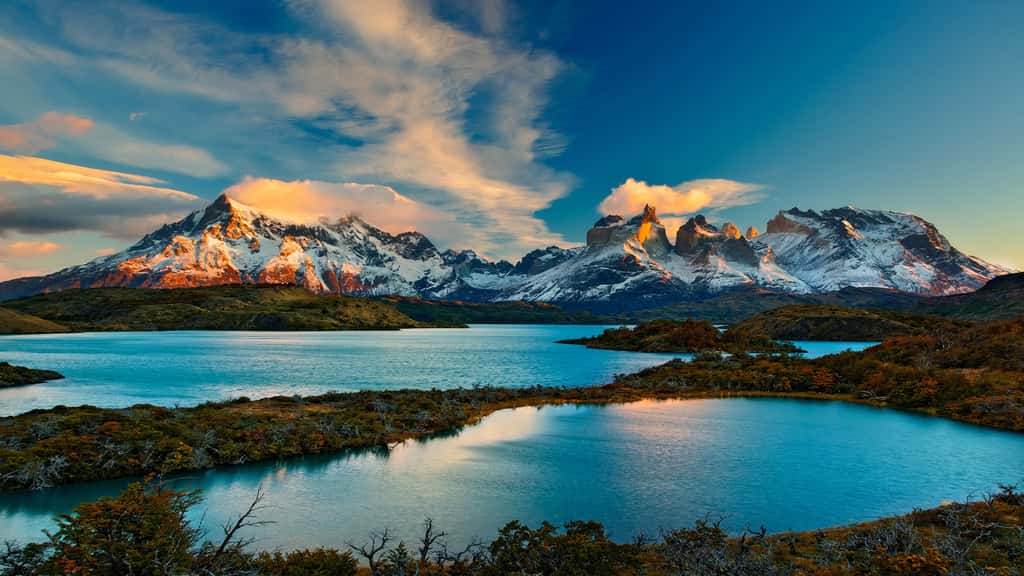 En Patagonie : le lac Pehoé et ses eaux cristallines
