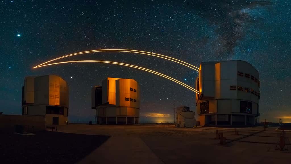 Des lasers dans le ciel de l’observatoire du Cerro Paranal