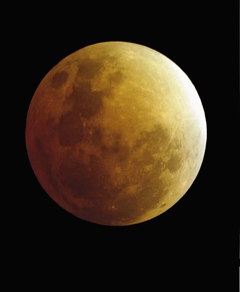 Eclipse Totale de Lune 08-09 Novembre 2003