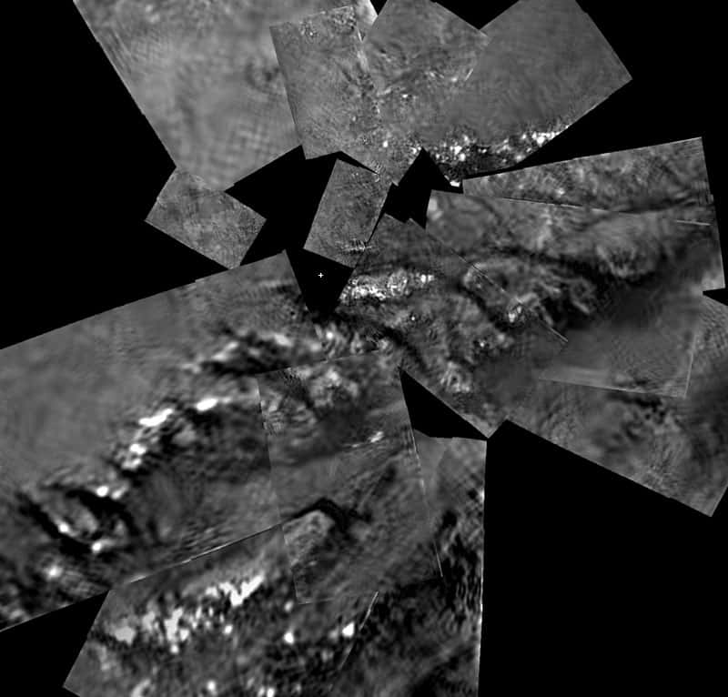 Titan : mosaïque par Huygens