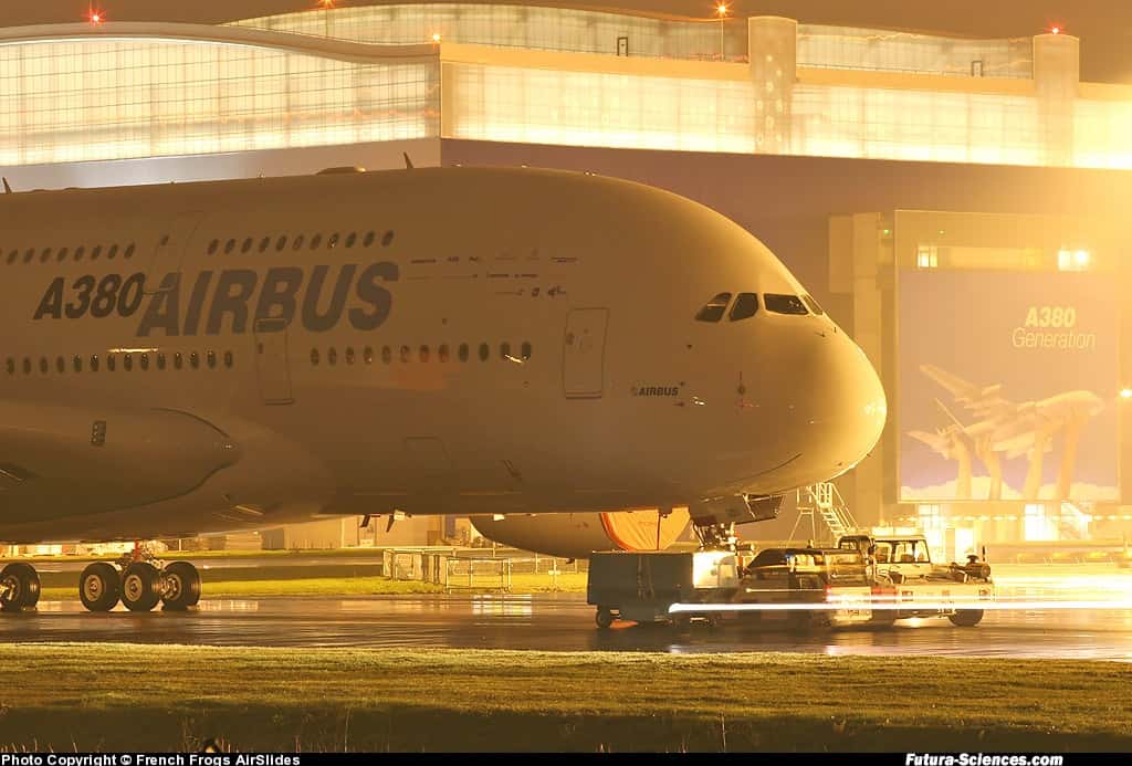 L'A380 au milieu de la nuit ...
