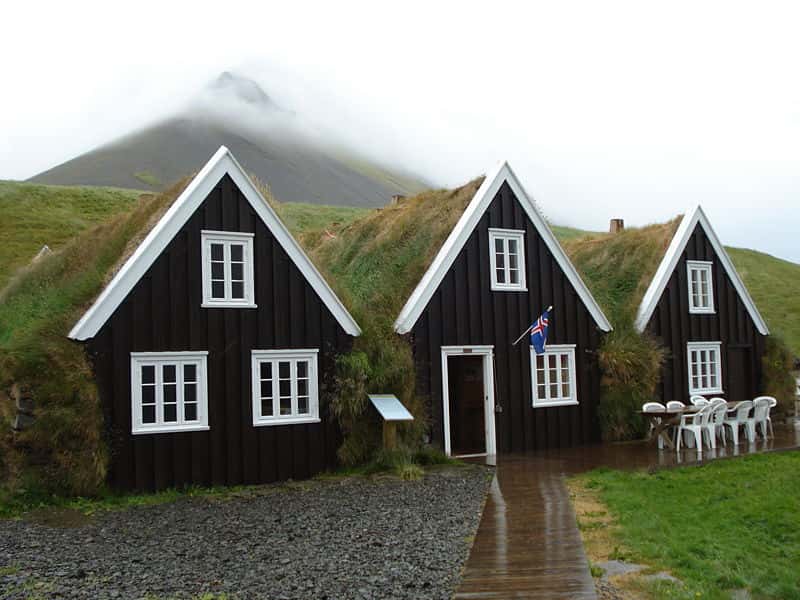 Maisons traditionnelles islandaises