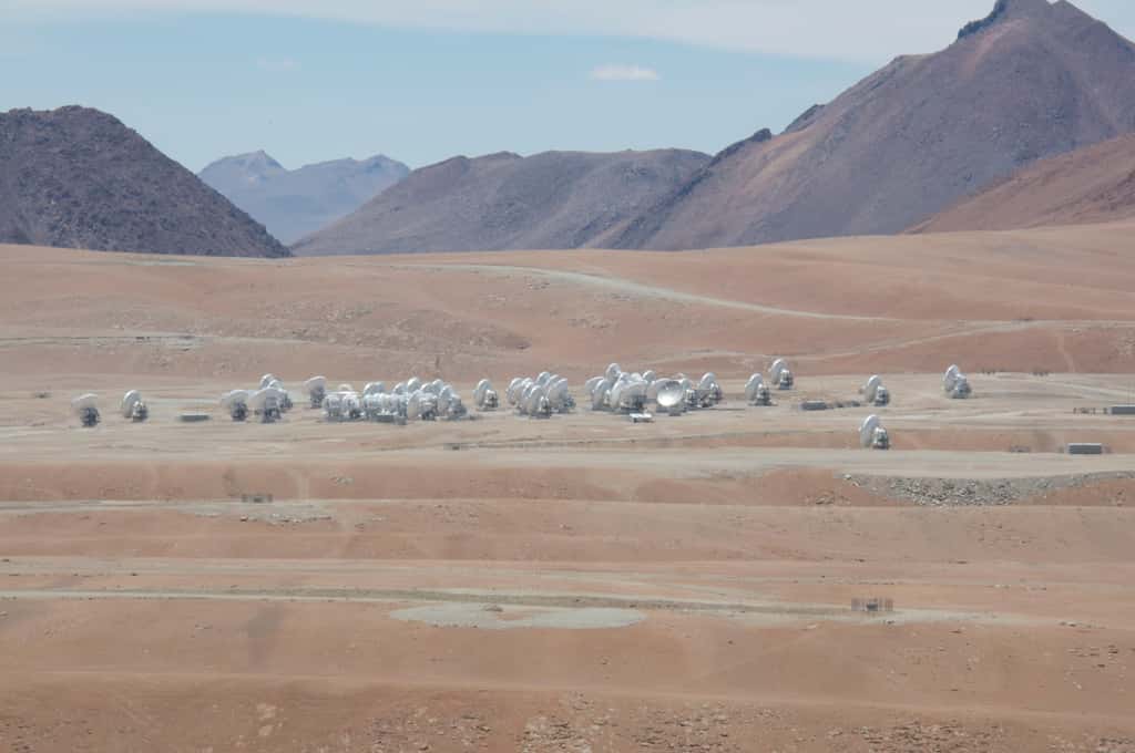 Alma, un télescope au milieu du désert