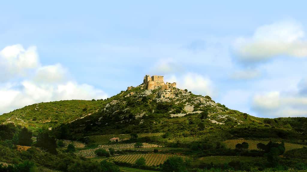 Les vestiges du château d’Aguilar
