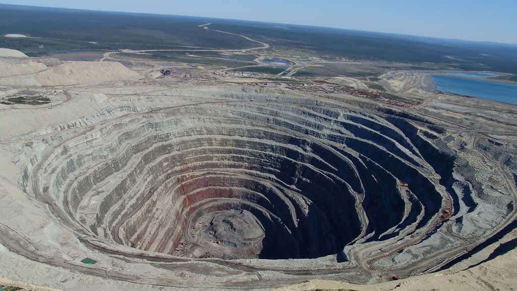 La mine de diamant d'Oudatchnaïa, en Russie