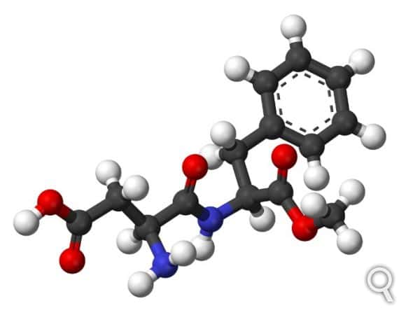 L'aspartame est un dipeptide utilisé pour donner ungoût sucré.© Benjah-bmm27, <em>Wikimedia Commons</em>, DP
