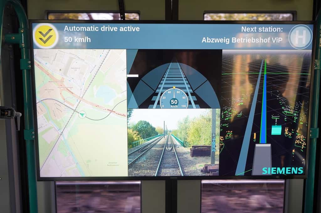 Le tableau de bord du système de conduite autonome du tramway Siemens. © Siemens Mobility