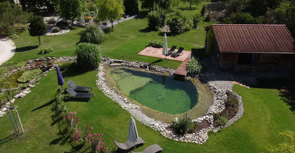 Comment choisir les matériaux pour une piscine écologique ?© Couleur Lavande, CC BY-NC 2.0