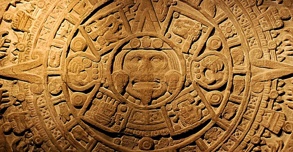 Calendrier Maya sculpté sur pierre. © Norman Z, CC by-nc 2.0