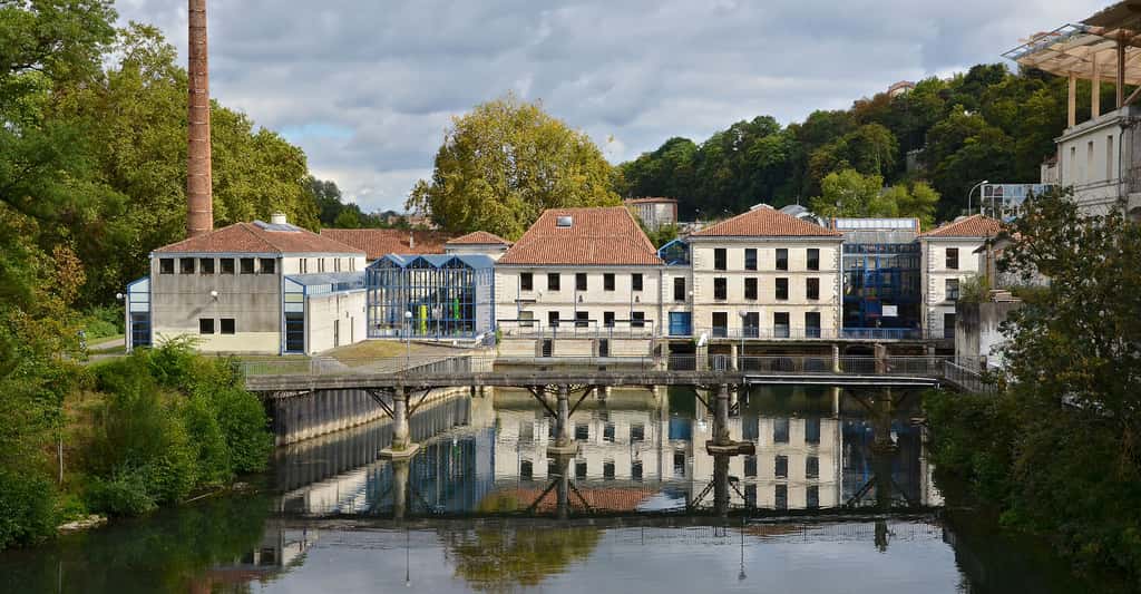 Ancienne papeterie de Saint-Cybard-le-Nil, Angoulême. © JLPC, <em>Wikimedia commons,</em>  CC by-sa 3.0