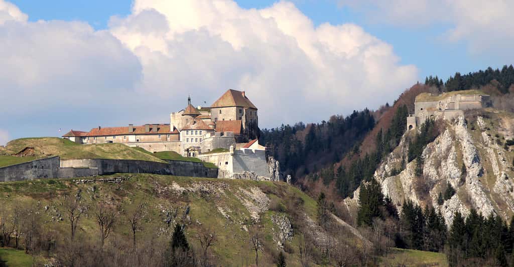 Château de Joux. © Adrian Michael, <em>Wikimedia</em>, GFDL