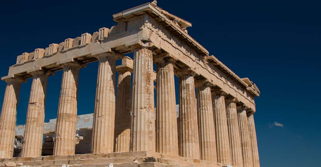 Le Parthénon à Athènes. Les vestiges de la civilisation grecque ont perduré au fil des siècles et témoignent de la puissance du peuple grec durant l’Antiquité. © Tomfkemp, CC by-nc 2.0