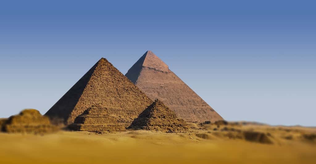 Les pyramides de Gizeh. © Walkerssk - Shutterstock