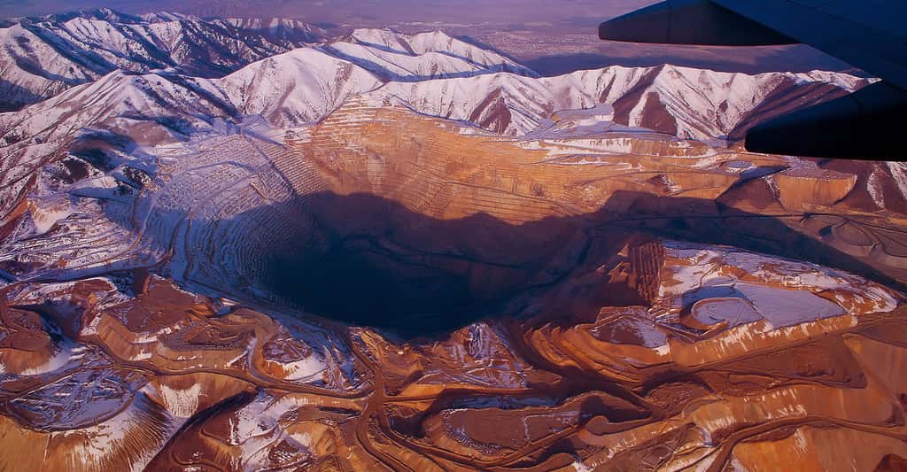 Mine de cuivre à ciel ouvert de Bingham Canyon (Utah, États-Unis). L'âge du cuivre est aussi appelé période chalcolithique. © PhotoQphotography, CC by 3.0