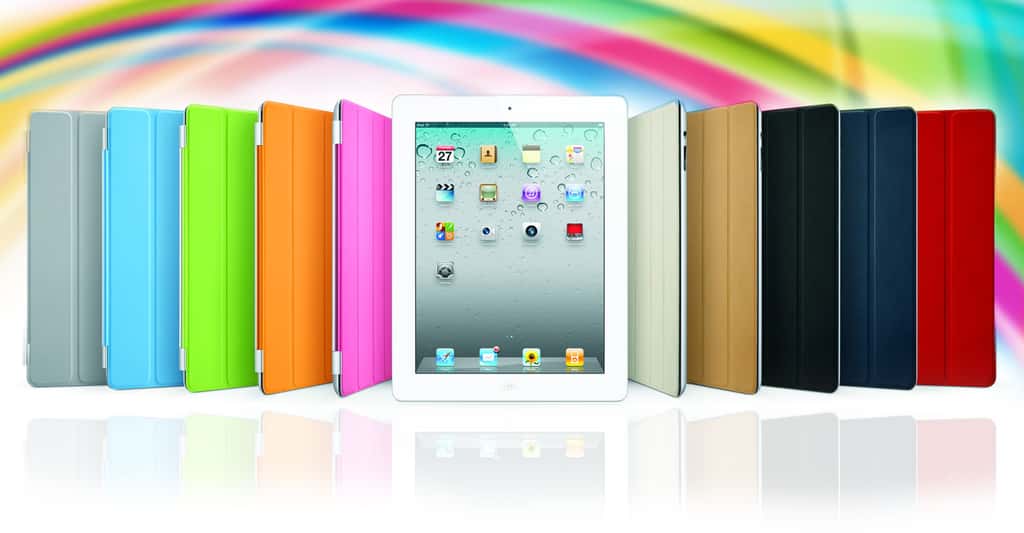 Les tablettes tactiles s'enrichissent d'accessoires qui plaisent beaucoup au grand public. Un exemple : la <em>smart cover</em> d'Apple, pour l'iPad. © Apple