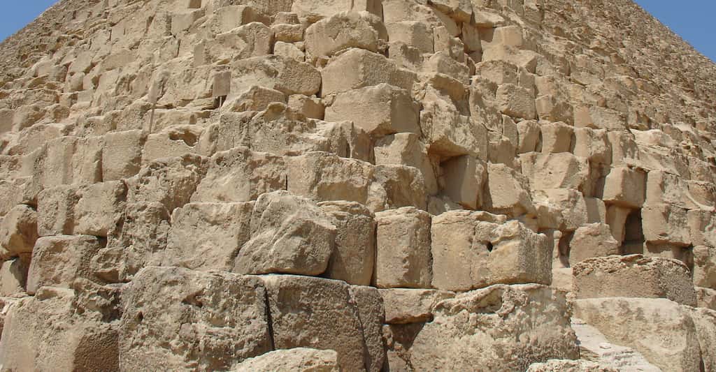 Blocs de pierre de la pyramide de Khéops. Peut-on modéliser l'édifice en 3D ? © Mgiganteus1, CC by-sa 3.0