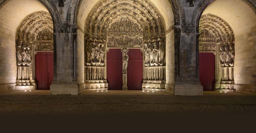 Détails des entrées de la Cathédrale de Laon. © Uoaei1, <em>Wikimedia commons,</em> CC by-sa 4.0