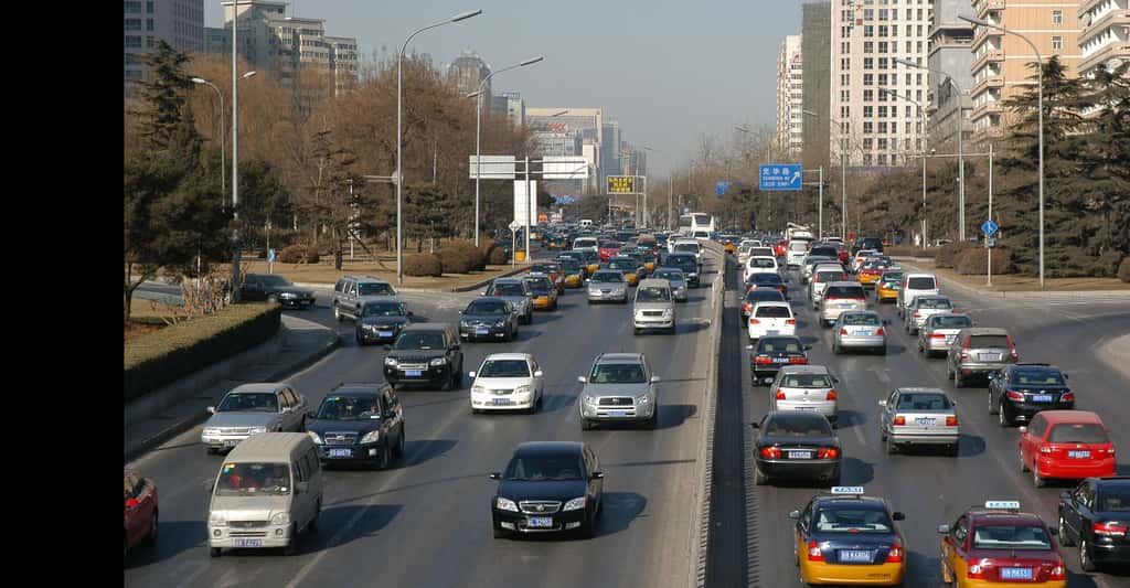 Circulation routière à Kiev, en Ukraine. Des chercheurs ont décrypté l’impression des automobilistes d’être toujours dans la mauvaise file. © PublicDomainPictures, Pixabay, DP