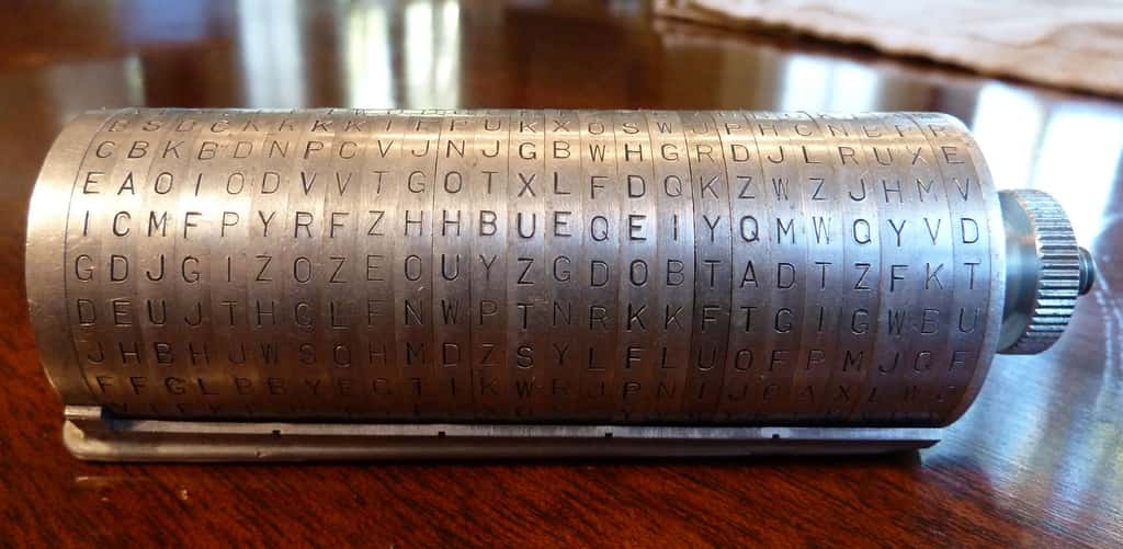 Le <em>wheel cipher</em> de Thomas Jefferson. © <a target="_blank" href="http://ciphermachines.com/photos/index.php/M-94/M-94-Cipher-Device/P1020375-1653469878">Ciphermachines</a>