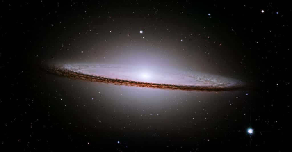 M104, la galaxie du Sombrero. © <em>Nasa, ESA and The Hubble Heritage Team (STScI/AURA)</em>, DP