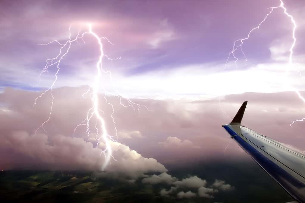 Le vol par temps orageux peut générer des turbulences anxiogènes à bord des avions. © Grzegorz Jereczek, CC by-nc 2.0