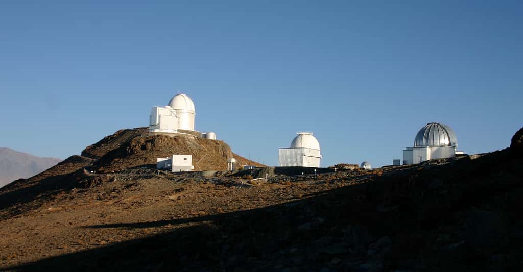 Comment étudier les vibrations sonores des étoiles ? Ici, l'observatoire de La Silla, au Chili. © Cedric Foellmi, <em>Wikimedia Commons, </em>CC by 2.5