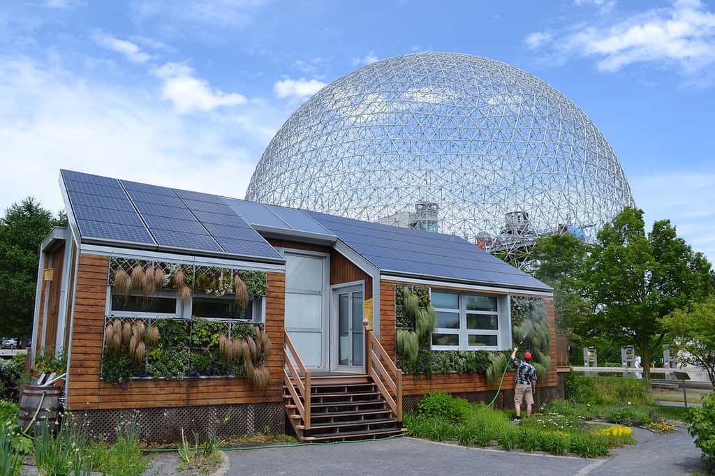 La maison solaire écologique, située sur l'île Sainte-Hélène au Canada. © Benoît Rochon, CC by-sa 3.0