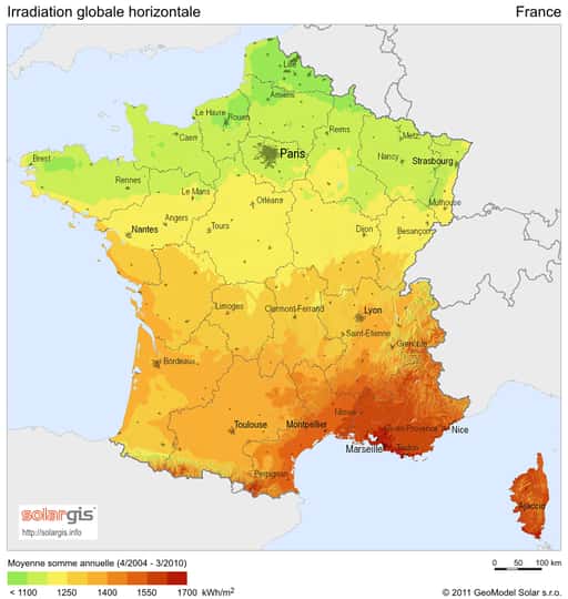 Irradiation annuelle moyenne en France sur une surface horizontale (données 2004-2010). © GeoModel Solar, 2011