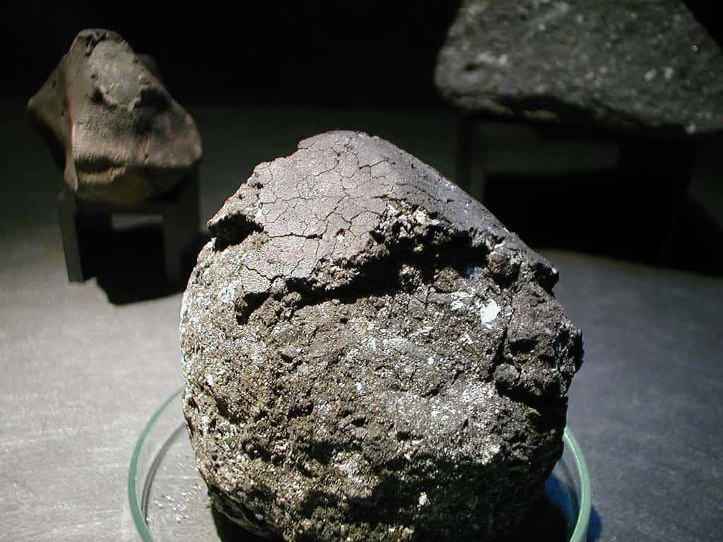 Combien tombe-t-il de météorites sur Terre ?