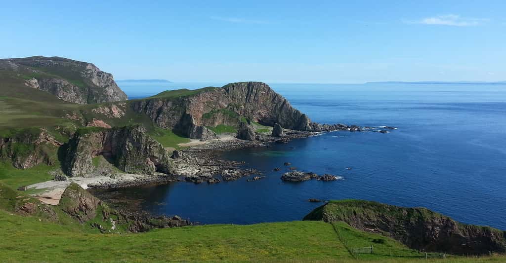 Quel livre pour en savoir plus sur la géologie ? Ici, paysage du nord de l'Écosse. © Fixers Andy, Pixabay, DP