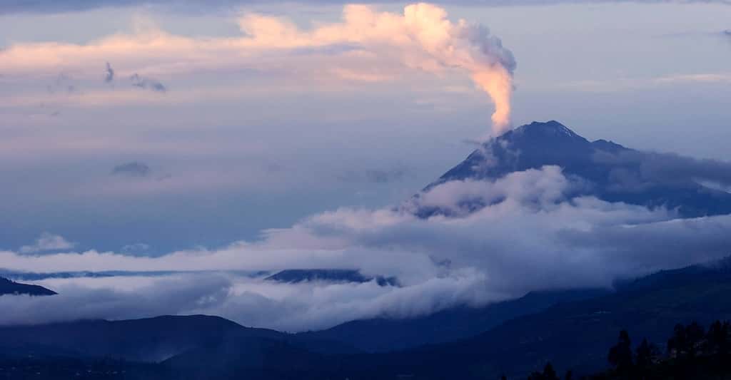 La double crise volcanique du Pichincha et du Tungurahua