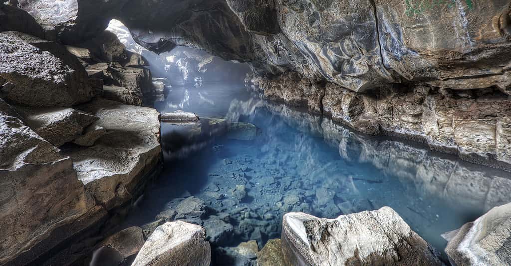 Le lac souterrain de Saint-Léonard, en Suisse