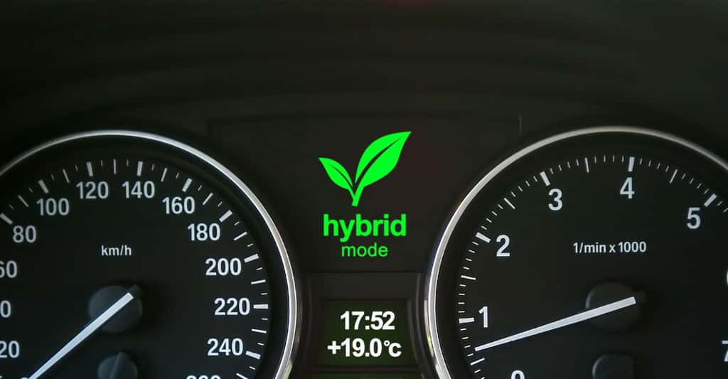 Hybridbilen