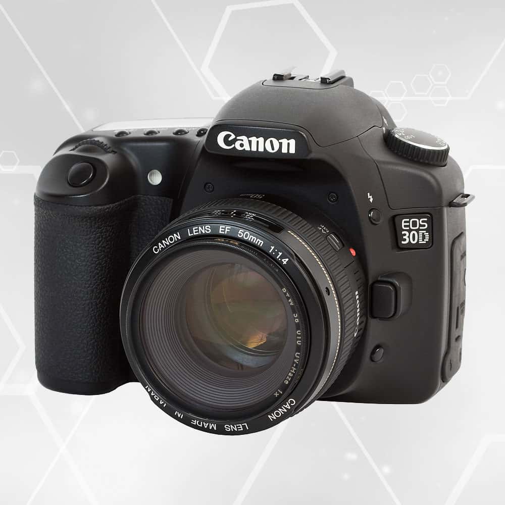 Le premier reflex numérique D30 avec un capteur CMOS. © Canon