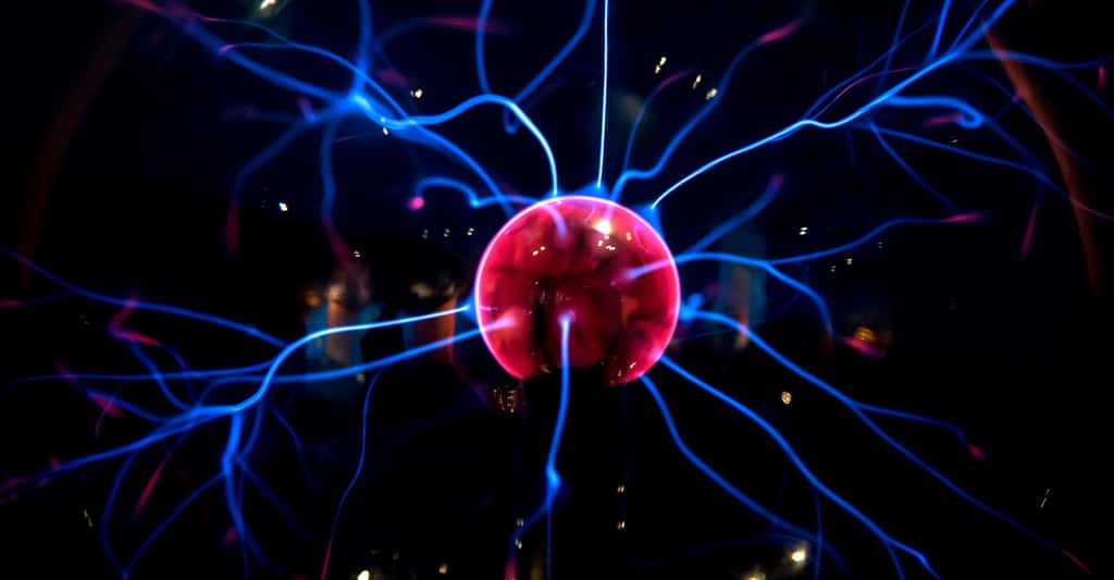Boule de plasma. © Puttinan Inchan, Shutterstock