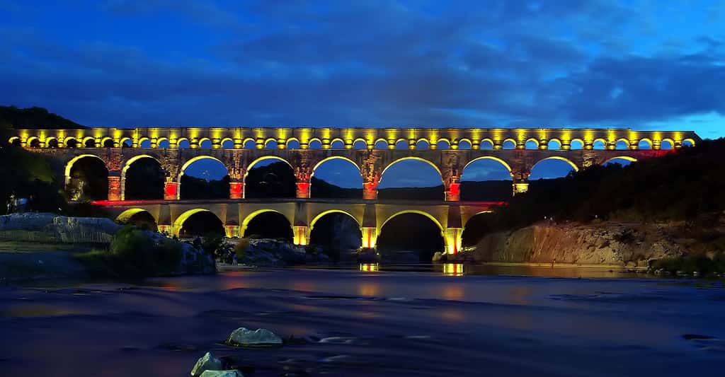 Féerie nocturne au pont du Gard. © Hamon Jp, <em>Wikimedia commons,</em> DP