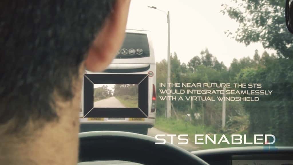 Le <em>See-Through System</em> permet par exemple à un automobiliste de pouvoir regarder à travers un bus qu’il souhaite doubler. Grâce à une caméra placée à l’avant de l'autocar, le conducteur qui roule derrière lui peut, lui aussi, voir si la route est dégagée pour envisager le dépassement.