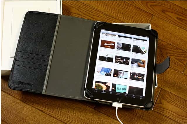 L’iPad, idéal pour la présentation de photographies et de vidéos, moins pour la production de contenus sans accessoire externe.<br />© Tatsuo Yamashita, Creative Commons