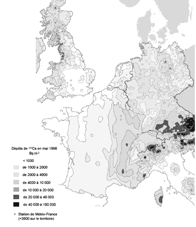 Incrustation dans la carte de l'Atlas européen du césium, de la carte des dépôts de césium 137 en France dus à l'accident de Tchernobyl (mai 1986)<em>. </em>© DR