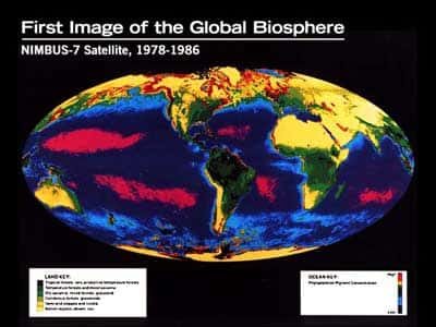 <em>Image globale de la biosphère dans le monde - copyright Nasa</em>