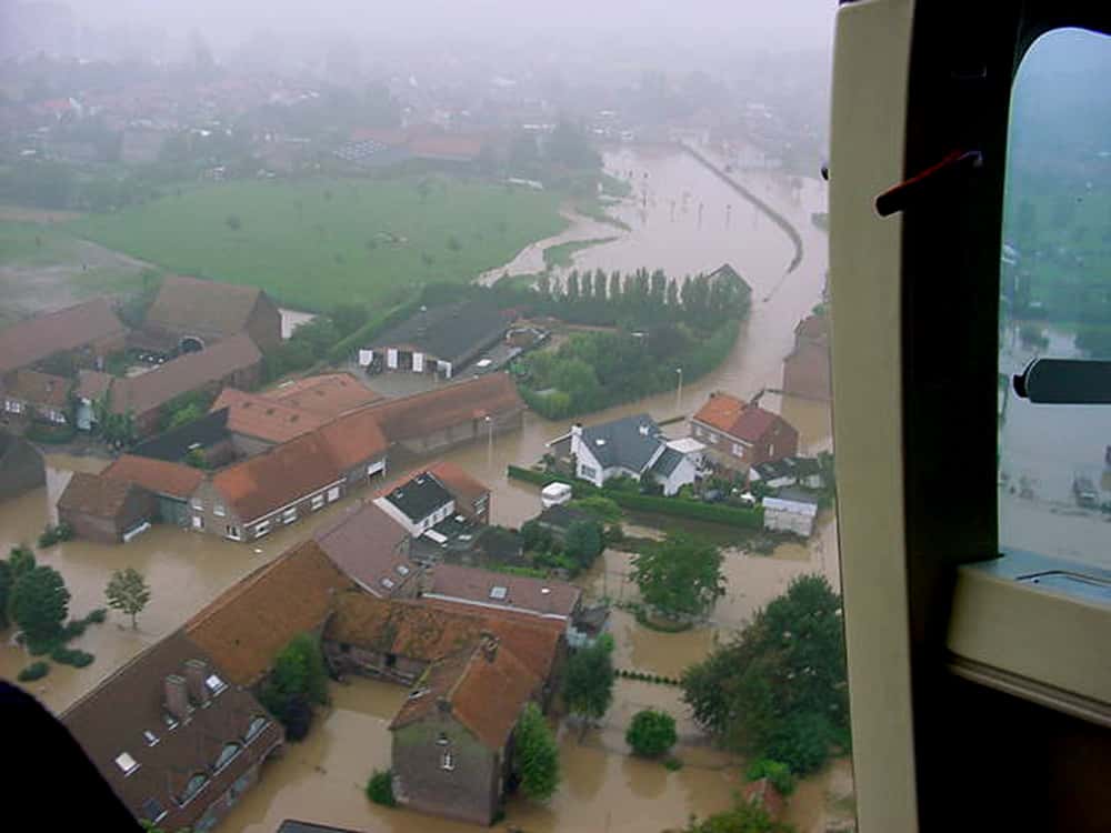 Une inondation boueuse dans le Limbourg belge. © Karel Vandaele (Watering van Sint-Truiden)