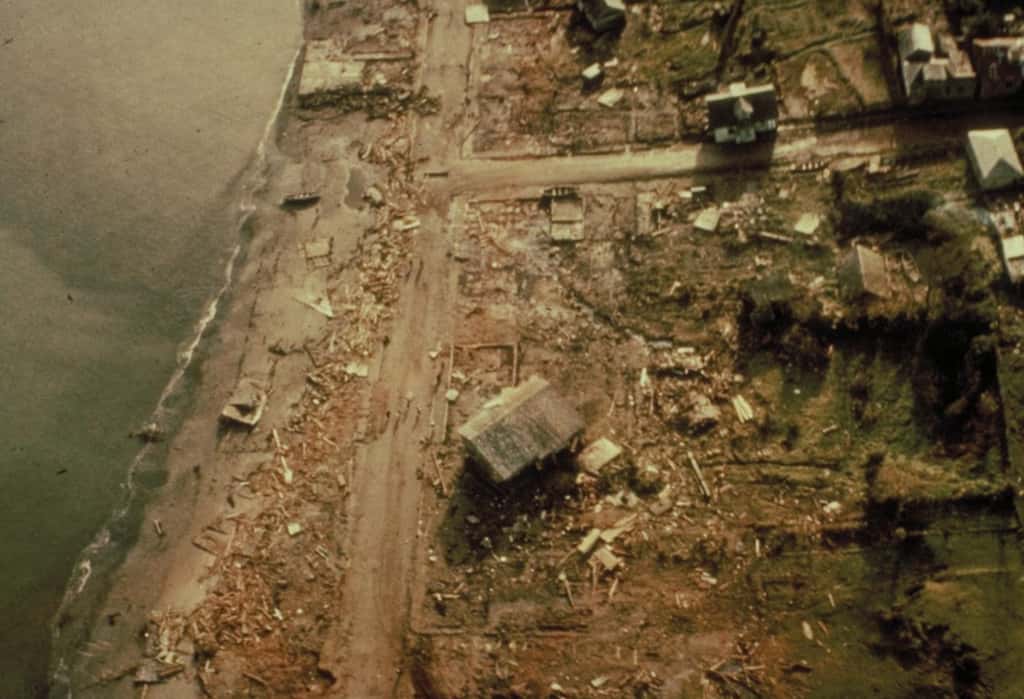 L’île de Chiloé, dans le sud du Chili, après le tsunami provoqué par le séisme du 22 mai 1960, le plus puissant jamais enregistré (magnitude 9,5). © NOAA, NGDC