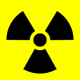 Ce symbole signale un danger radioactif. © Sarang, Wikimedia Commons, DP