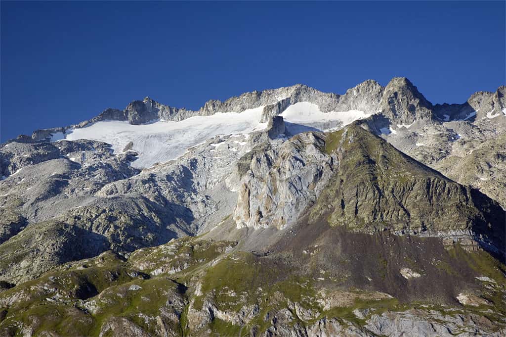 Sommet et glacier de la Maladeta, du côté espagnol des Pyrénées. © Pablo Moratinos, cc by sa 2.5