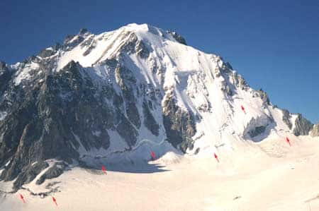 Aiguille d'Argentière (VS) 3901 m, et Glacier de Saleinaz Août 2001- Photo : Boéchat M.- Tous droits de reproduction interdit
