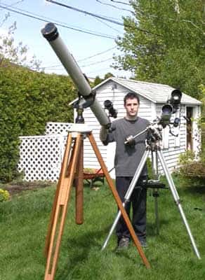 Philippe Moussette avec sa lunette astronomique de 120 mm et sa lunette astronomique motorisée de 102mm