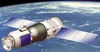 Vaisseau spatial chinois Shenzhou qui embarqua le premier taikonaute en 2003 mais également une caméra de reconnaissance à haute résolution (1m au sol) et des antennes micro-ondes de réception. 