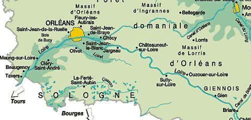 Le Loiret est bien visible de bout en bout sur cette carte. © Domaine public